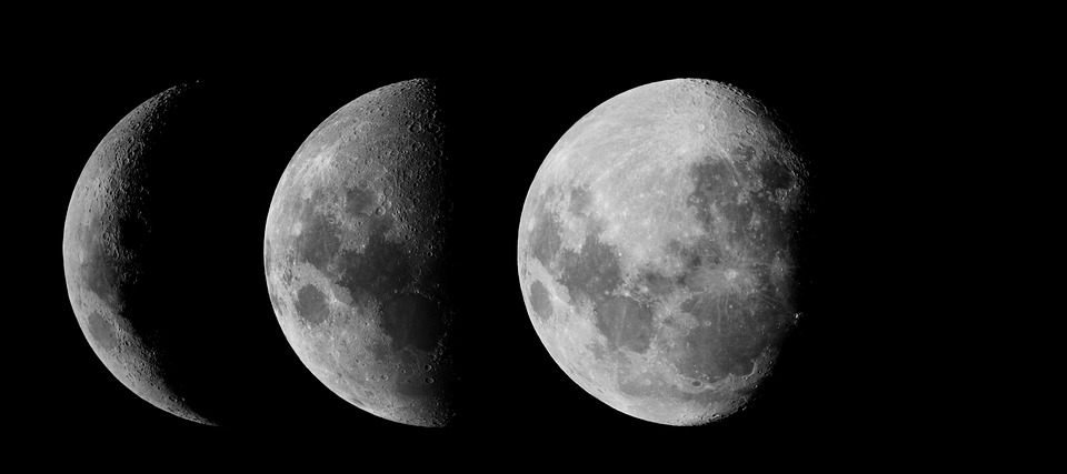 3 phases of the moon shown side-by-side.